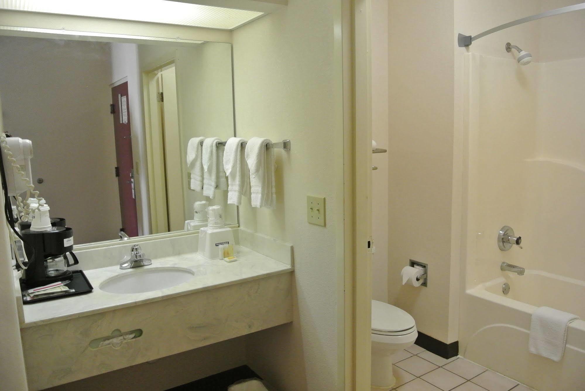Days By Wyndham Hotel Montgomery
