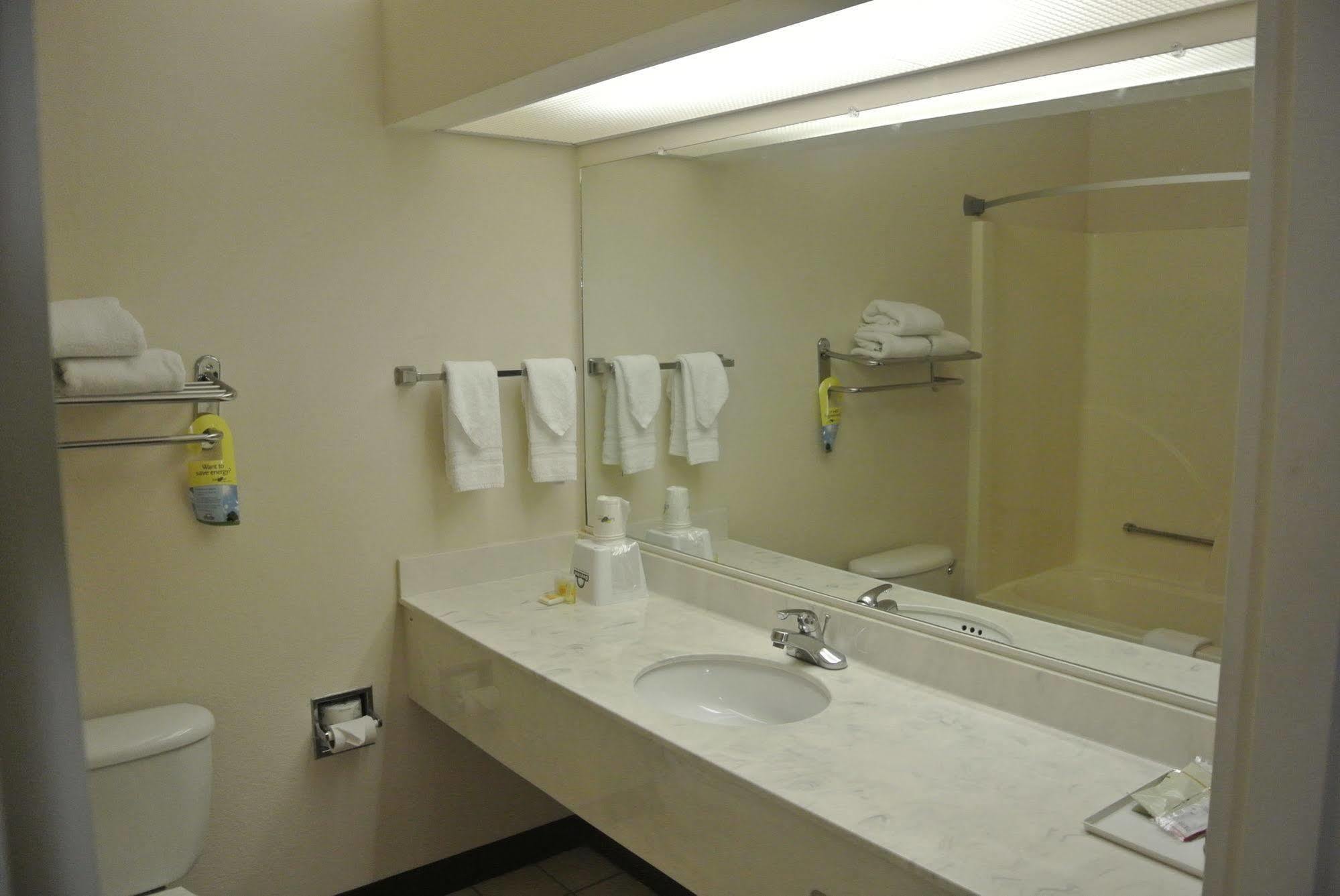 Days By Wyndham Hotel Montgomery
